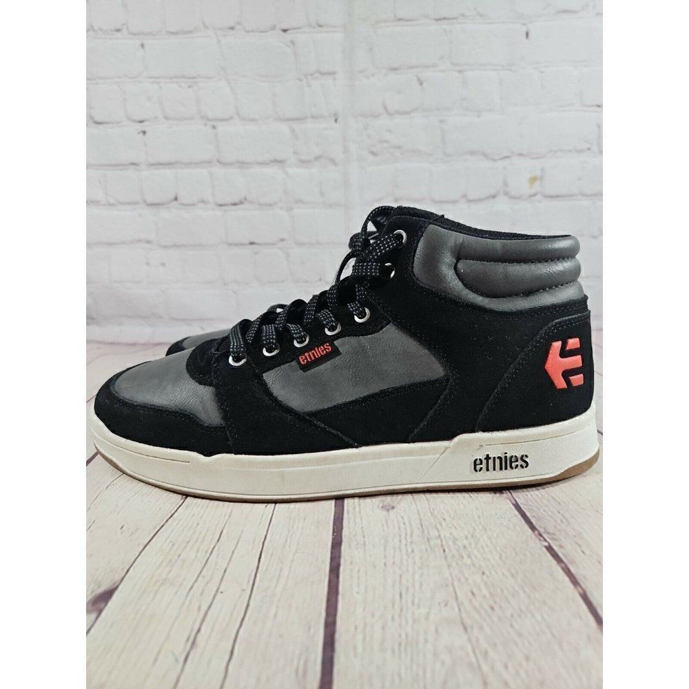 Etnies Skateboard Footwear Skate Shoes Agron Black/ Grey Suede Men's Size 9.5